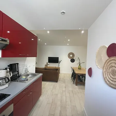 Cosy - Wifi - Et Commerces A 100m Apartment