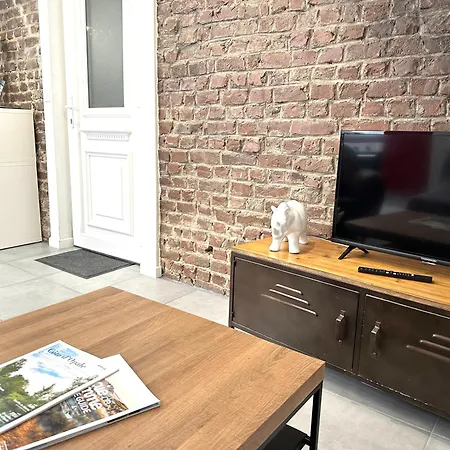 Cosy - Wifi - Et Commerces A 100m Apartment